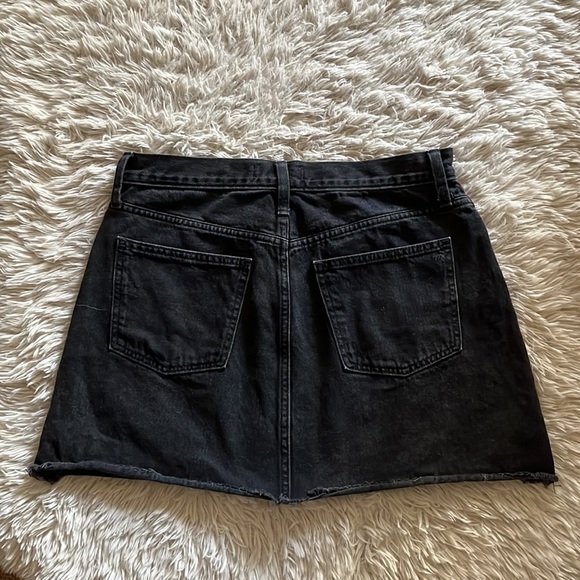 McCarren Raw-Hem Jean Skirt in Washed Black - Picture 5 of 8